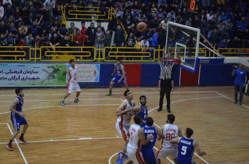 گزارش تصویری دیدار تیم های بسکتبال شهرداری گرگان و نیروی زمینی تهران